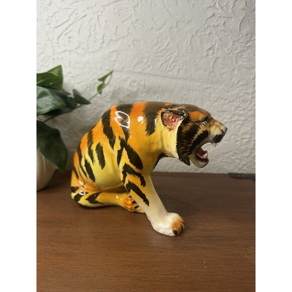 Vintage Wales Chinaware Porcelain Hand Painted Tiger Figurine Japan Large - Picture 2 of 10